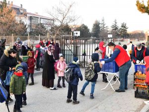 Tepebaşı’nın Beslenme Desteği 23 Okulda 9 Bin 90 Öğrenciye Ulaştı