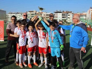 Küçük Erkeklerde Manisa Şampiyonu Salihli Altınordu Oldu