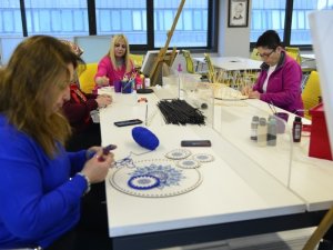 Seran Özölçer’den ‘Kadınlar El Ele’ Projesi