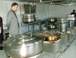 Öğrencilere Sıcak Yemek