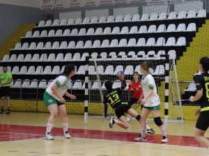 Yıldız Kızlar Hentbol Yarı Final Hentbol Müsabakaları Elazığ’da Başladı