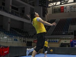 Göztepe Voleybol, Muratpaşa Bld. Maçının Hazırlıklarını Sürdürdü