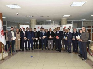 Nazilli’de ‘Kitap İ̇yileştirir’ Kampanyası