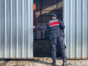 Eski Tavuk Çiftliğinde Kaçak Akaryakıt Üretiyordu Yakalandı