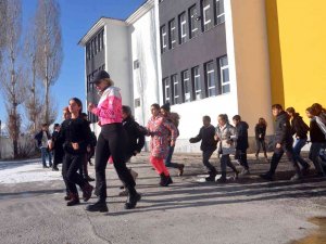 Yüksekovalı Öğrenciler, Sporda Düzenlenen Şampiyonlarda Başarılar Elde Etti