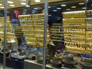 Altın Fiyatları Yeni Yılda Yükselişe Geçti, Yatırımcısının Yüzünü Güldürdü