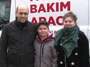 Ataşehir’de, Çocuğun Çöpe Attığı Cüzdan Ve Telefonu Temizlik Personelleri Didik Didik Arayarak Buldu