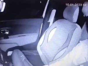Müşteri Gibi Bindiği Takside Sürücüye Kaldırım Taşı İle Dehşeti Yaşattı