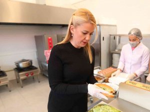 Yüzlerce Öğrenciye Beslenme Desteği Hayata Geçirildi