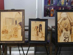 Ahşap Yakma Sanatının Birbirinden Güzel Eserleri Bu Sergide