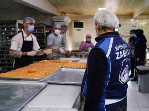 Diyarbakır Büyükşehir Belediyesinden Tatlı İmalathanelerine Denetim