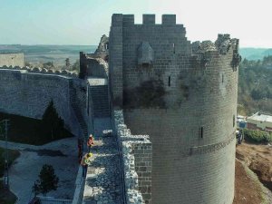 Unesco Listesindeki Diyarbakır Surları’nda Hatalı Çimento Harcı Söküldü