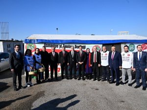 Tanıtım İçin Sürücülere Osmaniye Yer Fıstığı Dağıtıldı