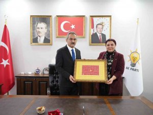 Ak Parti İ̇l Başkanı Ünsal, "Kırşehir’de Eksik Olan Yatırımlar En Kısa Sürede Tamamlanacak"