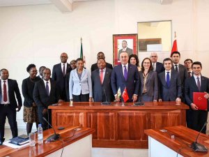 Dışişleri Bakanı Çavuşoğlu, Zimbabveli Mevkidaşı Shava İle Görüştü