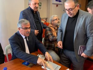 Yazar Fahrettin Çelik, Dördüncü Kitabını Okuyucu İle Buluşturdu