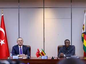 Bakan Çavuşoğlu, Zimbabve Devlet Başkan Yardımcısı Chiwenga İle Görüştü