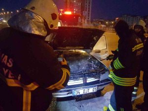 Akaryakıt İstasyonundan Çıktı, Kısa Bir Süre Sonra Yandı