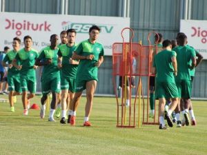 Dzsudsak Bursaspor’un Antrenmanını İzledi