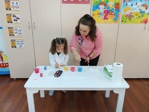 Okul Öncesi Minikler Oyunlarla Matematik Öğreniyor