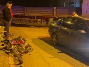Tırla Motosiklet Çarpıştı: 1 Yaralı