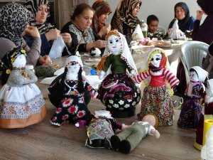 Atık Malzemeler Kadınların Elinde Oyuncağa Dönüşüyor