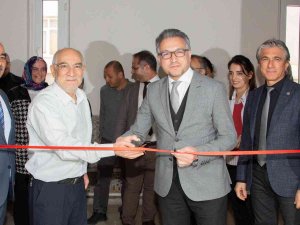 Selçuk Üniversitesi Hücresel İ̇mmünoloji Laboratuvarı Açıldı
