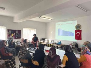 Hisarcık’ta Kursiyerlere Ve Öğrencilere Verem Hastalığı Anlatıldı
