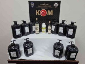 Kaçak İçki Ve İçki Yapımında Kullanılan Malzeme Ele Geçirildi