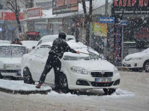 Antalya’nın Korkuteli İlçesi Beyaz Gelinliğini Giydi