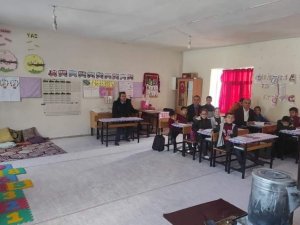 Öğrencileri Okula ’Ev Ortamıyla’ Bağlıyorlar