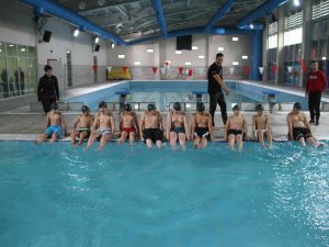 Beyşehir’e Kazandırılan Yarı Olimpik Yüzme Havuzu Hizmete Girdi