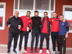 Sivasspor Kafilesi Kayseri’ye Gitti