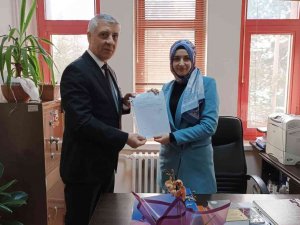 İ̇yi̇ Parti İ̇l Başkanı Yılmaz Mazbatasını Aldı