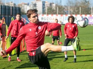 Samsunspor’da Lisansı Çıkan Tomane Yeniden Takımda