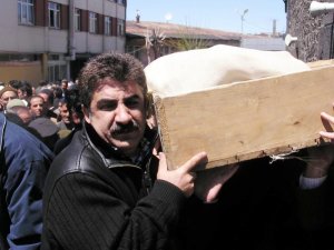 Sanatçı Burhan Çaçan Hayatını Kaybetti