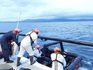İ̇zmir’de 27 Düzensiz Göçmen Kurtarıldı