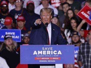 Trump’tan Malikanesinde Bulunan Gizli Belgelerle İlgili Soruşturmanın Sonlandırılması Çağrısı