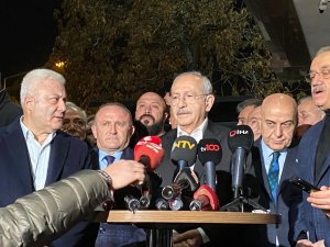 Chp Genel Başkanı Kılıçdaroğlu, Hastaneye Kaldırılan İ̇yi̇ Parti Genel Başkanı Meral Akşener’i Ziyaret Etti