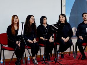 Tunceli’de Esnaf, Memur Ve Çiftçilerin Sahne Aldığı Konser Büyük Beğeni Topladı