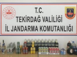 2 Evden 80 Şişe Kaçak İçki Ele Geçirildi