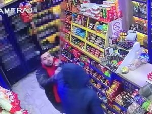 Bıçaklı Gaspçı Sert Kayaya Çarptı