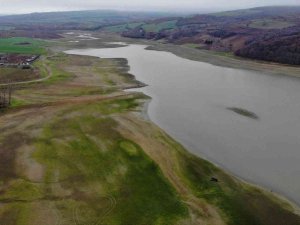 Tekirdağ’da Gölet Kuruma Noktasına Geldi