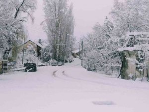 Kaş’ta Yüksek Kesimlerdeki Yollarda Karla Mücadele Çalışması Başladı