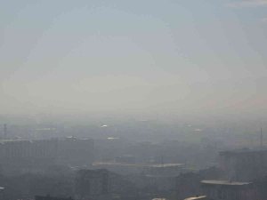 Yüksekova’da Yoğun Sis: Görüş Mesafesi 10 Metreye Kadar Düştü