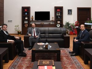 Vali Memiş’ten Rektör Çakmak’a Hayırlı Olsun Ziyareti