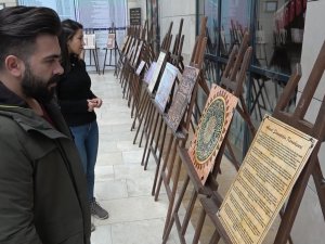 Hattat Ahmed Şemseddin Karahisari ‘Hat Örnekleri Sergisi’ Sanatseverlerin Beğenisine Sunuldu