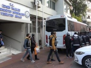 İ̇zmir’de Organize Ve Mali Suçlarla Mücadele Çerçevesinde 222 Şüpheli Tutuklandı