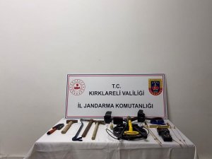 Kırklareli’nde Kaçak Kazı Yapan Şüpheliler Suçüstü Yakalandı