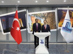 Hindistan’ın Ankara Büyükelçisi Virander Paul, Vali İ̇lhami Aktaş’ı Ziyaret Etti